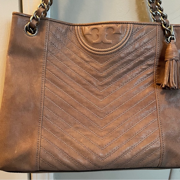 Tory Burch Fleming Tote in Neutral Distressed Leather - Picture 5 of 16